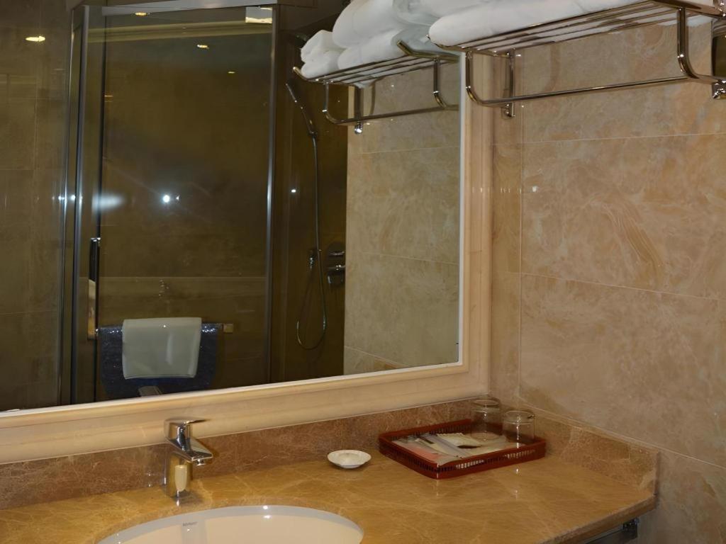 Yangshuo New West Street Hotel Vip Bagian luar foto